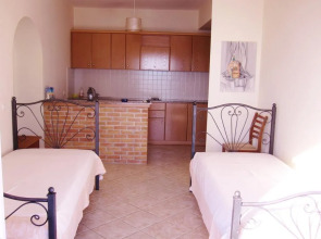 Prapas Apartments