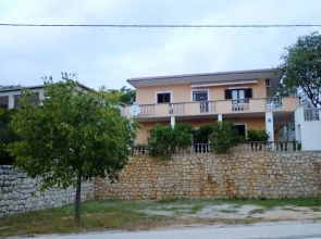Apartments Dadić near Pebble Beach Jaz