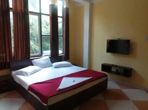 Kanthanpara Resort