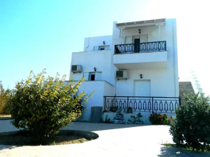 Sophi's Studios & Apartments
