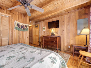 Bear Cave Haus by Jackson Mountain Rentals