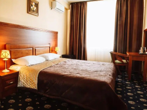 Otel'no-restorannyj kompleks Zlatogor