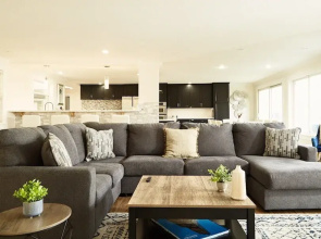 Relaxing Coastal Escape With Ocean Views 5 Bedroom Home