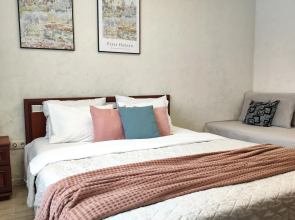 Panda Home on the street. Ervie, 30, building 2