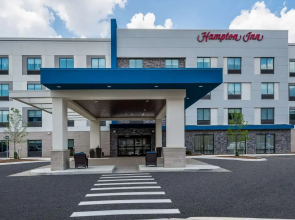 Hampton Inn by Hilton Detroit Southfield