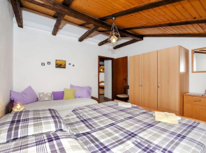 Apartment Mirela with Sea view