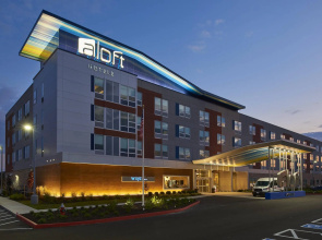 Aloft Cleveland Airport