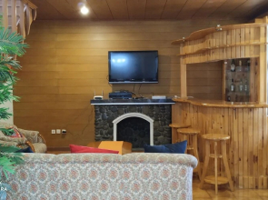 Villa Bumblebee 2 – Little Venice Puncak