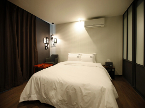 NO. 25 Hotel Myeongji