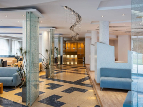 Kreoli Suites Glyfada
