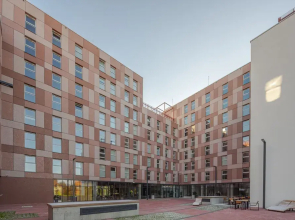 MILESTONE Wroclaw Fabryczna by Tribera