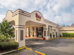 Red Roof Inn PLUS+ Neptune Beach - Jacksonville Beach