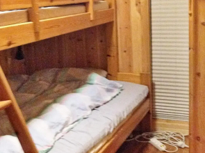 Four Bedroom Holiday Home In Gullesfjord