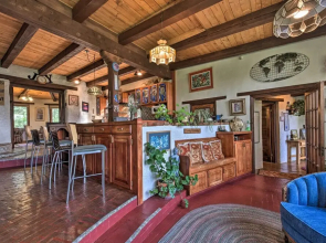 Riverheart Retreat - One-of-a-kind Villa!