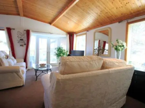 Country Retreat Surrey Hills