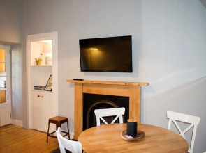 Spacious 3 Bedroom Home With Garden Edinburgh