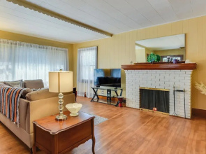 Buffalo Vacation Rental ~ 8 Mi From Canalside!