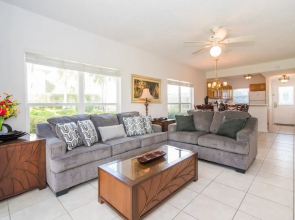 Plantation Village by Cayman Villas