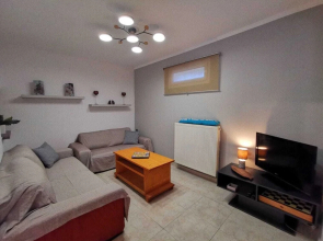 Antonela Sunshine Apartment by CorfuEscapes