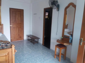 Ella Mountain Palace