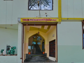 OYO 12505 Hotel MJ