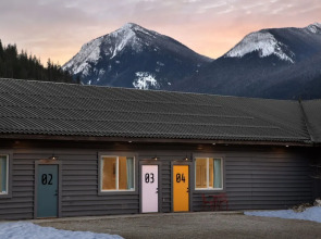 Crazy Creek Resort & Hot Pools