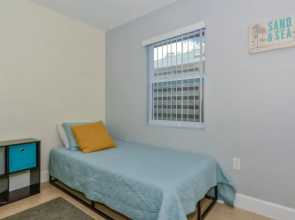 Lovely Cottage near the Beach and Downtown Sarasota