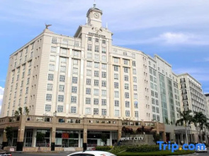 Favila Condotel - 150 Newport Boulevard