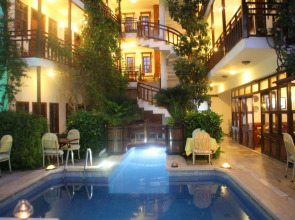 Hotel Karyatit Kaleiçi