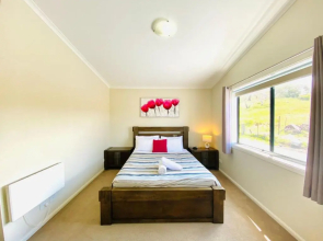 Eclipse 5- Spacious Townhouse