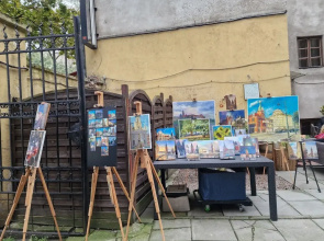Art Inn Space