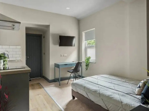Studio 3, 25 Meriden