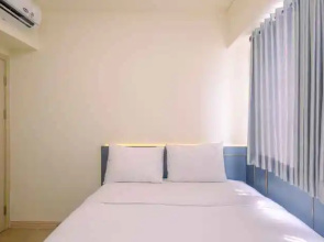 Strategic and Comfort 3BR Meikarta Apartment By Travelio