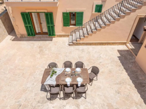 Beautiful Villa Puig des Call for 18 guests with pool