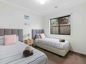 Corymbia Barwon Heads Modern Family Getaway!