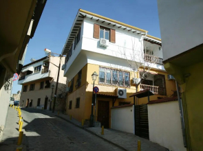 7PocketHouse