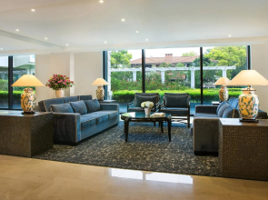 Elegant Suites Westlake Serviced Apartment