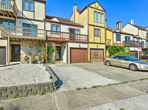 Brigantine Beach Block Townhome w/ 3 Balconies!