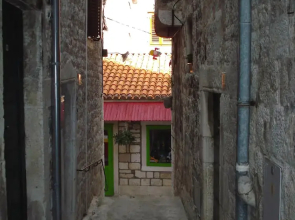 Old Center Apartments