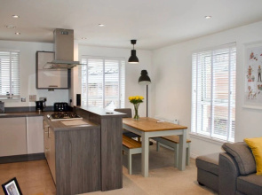 Modern Edinburgh Flat Close to City Centre
