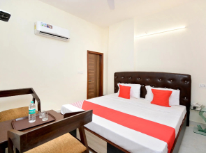 OYO 22993 Hotel Ozas Grand