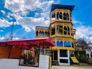 Mondoq Fort Hotel Skardu