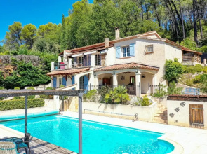 Villa in Flayosc With Private Pool