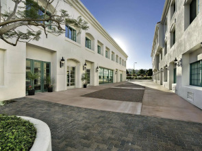 DoubleTree by Hilton San Pedro - Port of Los Angeles