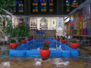 Niayesh Boutique Hotel