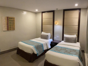 Goldberry Suites & Hotel Mactan