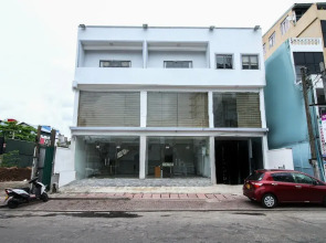 Capital O 358 Viveka Hotel