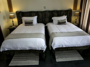 Amakoro Songa Lodge
