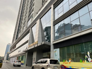 Metropolis Apartment