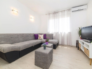 Beautiful Apartment in Trogir With 2 Bedrooms and Wifi